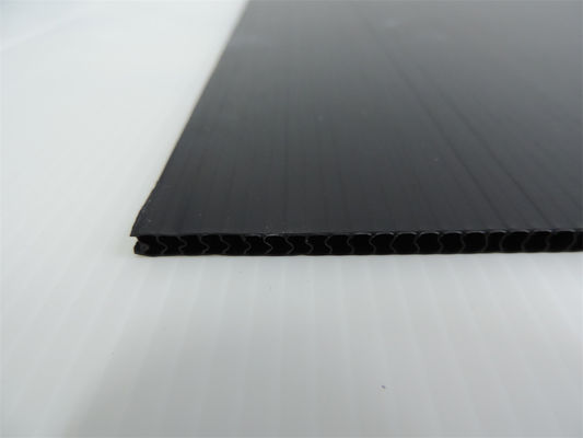 strati di plastica ondulati neri antistatici del nero 500g/m2
